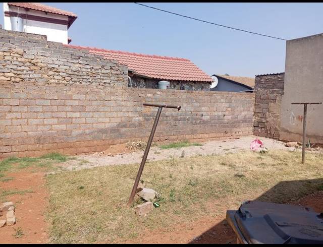 2 BEDROOM HOUSE FOR SALE IN PROTEA GLEN